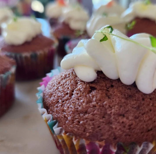 Red Velvet Cup Cake with Cream Cheese Icing