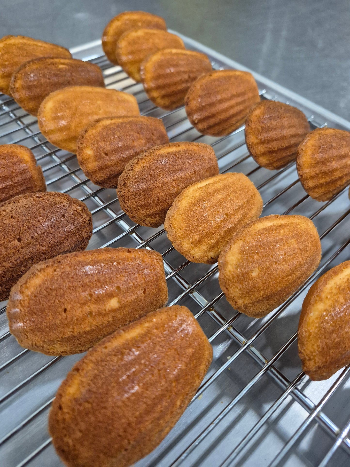 Brown Butter Earl Grey Madeleine ( 3 pcs/ bag)
