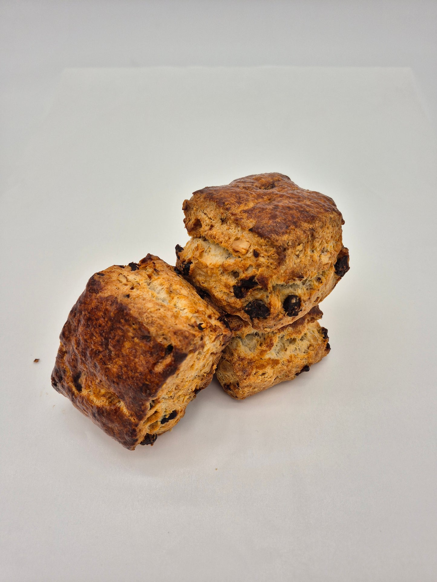 Walnut Cranberry Scone ( box of 6 )