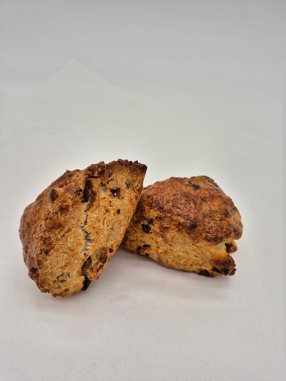 Walnut Cranberry Scone ( box of 6 )