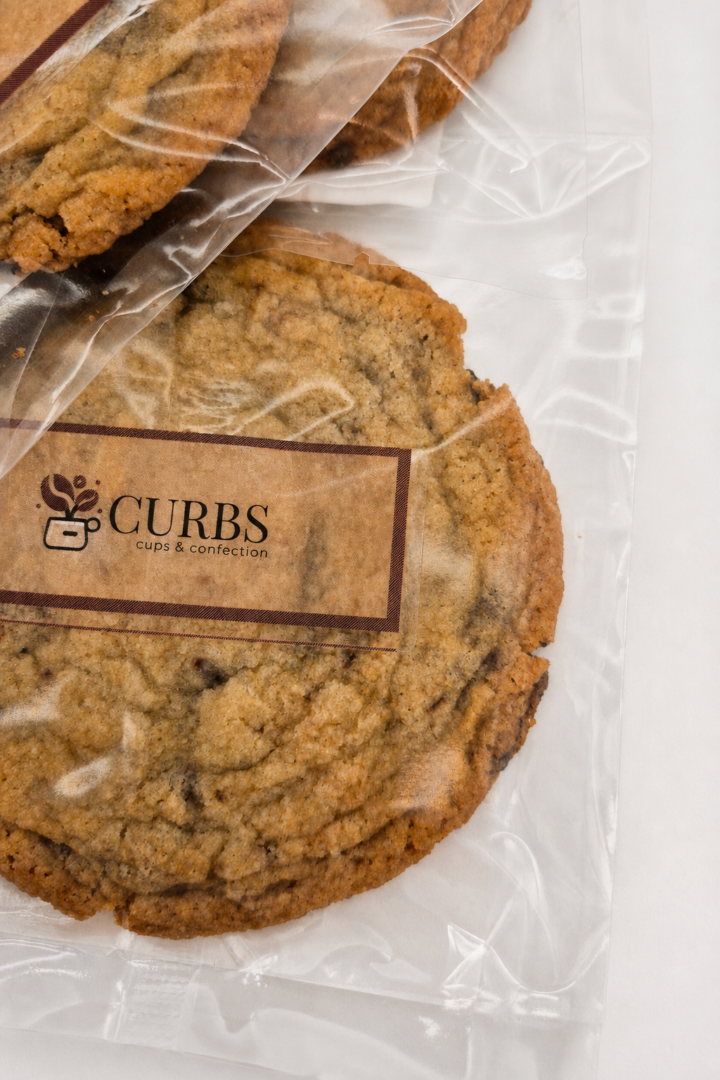 CLASSIC CHOCOLATE CHIP COOKIE